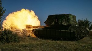 Российские танкисты уничтожили пункт управления дронами боевиков ВСУ. Лучшее видео из зоны СВО