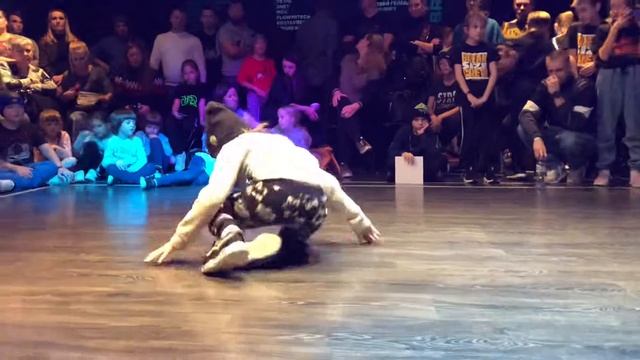 Аврора (отбор Остинс 2019) смотреть онлайн