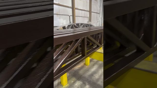 Короткий видео отчет о готовности комплекта навеса дл смотреть онлайн