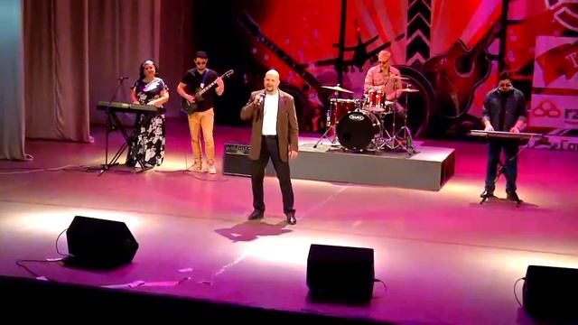 4-й Международный фестиваль "Венец шансона" 10.12.2016 г. - Тарас Карпов  -  Зимняя любовь смотреть онлайн