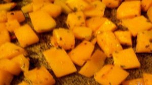 Салат из тыквы с моцареллой
