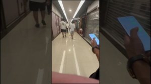 Где в Китае можно купить брендовую одежду или аксессуары?
В этом видео я вам всё расскажу