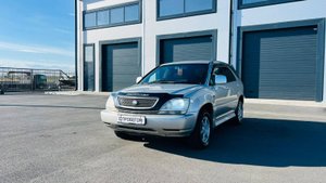 Toyota Harrier, 2001 год