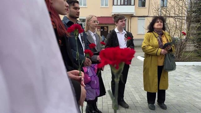 Возложение цветов Верхняя Салда