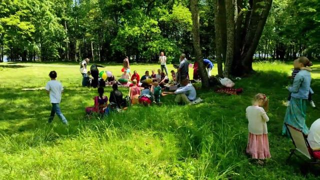 Киртан в Несвиже 😁😁😁👍👍👍 Май 2023 смотреть онлайн