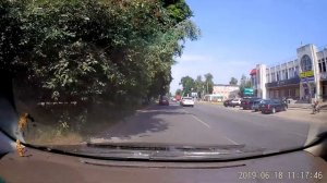 Черкассы! Парковка на газоне, и так каждый день, а где н