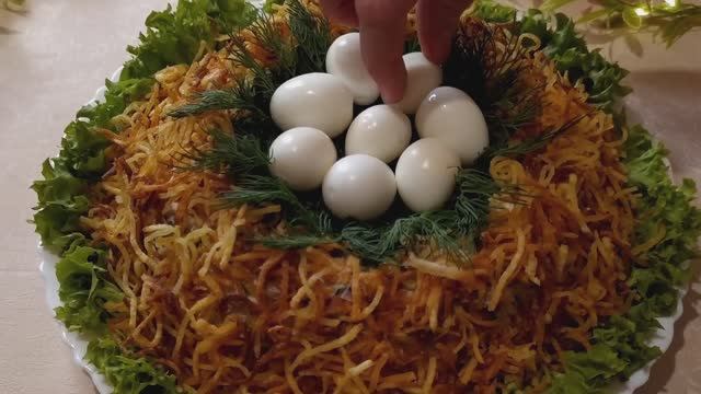 САЛАТ "ГНЕЗДО ГЛУХАРЯ"🔥🔥 Очень вкусный САЛАТ🔥🔥