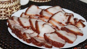 Вареное сало со специями