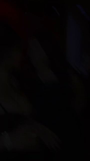Щяс девушку на веранде