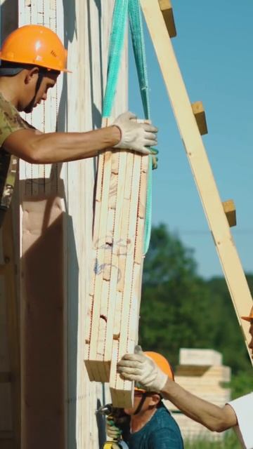 ПОСТРОИЛИ ДВУХЭТАЖНЫЙ ДОМ!#shorts смотреть онлайн