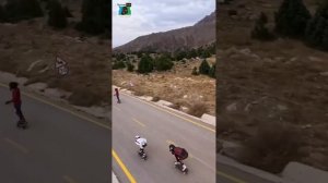 Скоростной спуск на скейтах