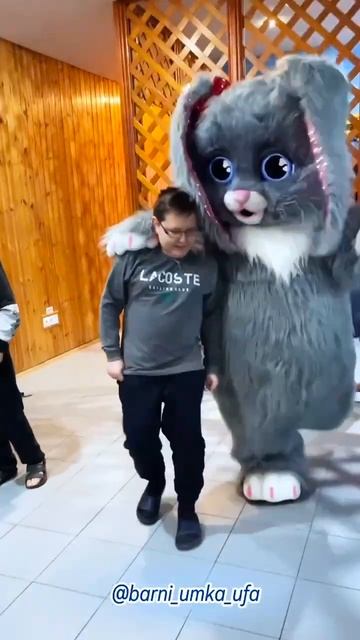 Зайка оказалась в сауне, чтобы поздравить Ильяса с днё смотреть онлайн