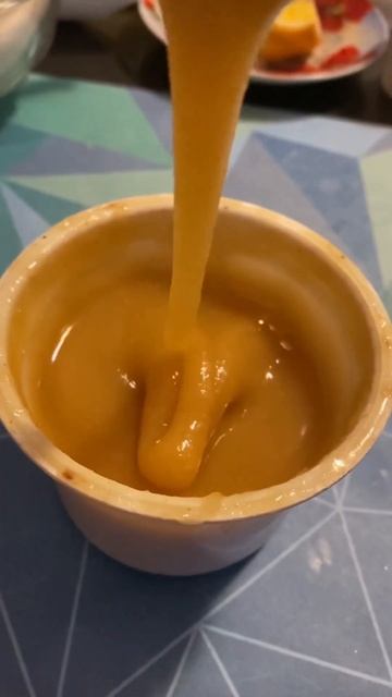 Медок на завтрак😋продаём мёд в Нижнем Новгороде. Ищите нас вк: @nn_medok смотреть онлайн