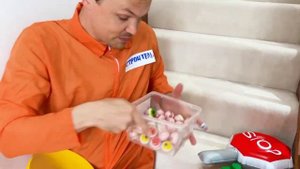 Miss Katy|Мисс Кэти Макс и Катя игнорируют папу целый день