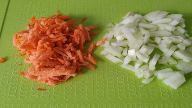Суп с лапшой и плавленым сыром