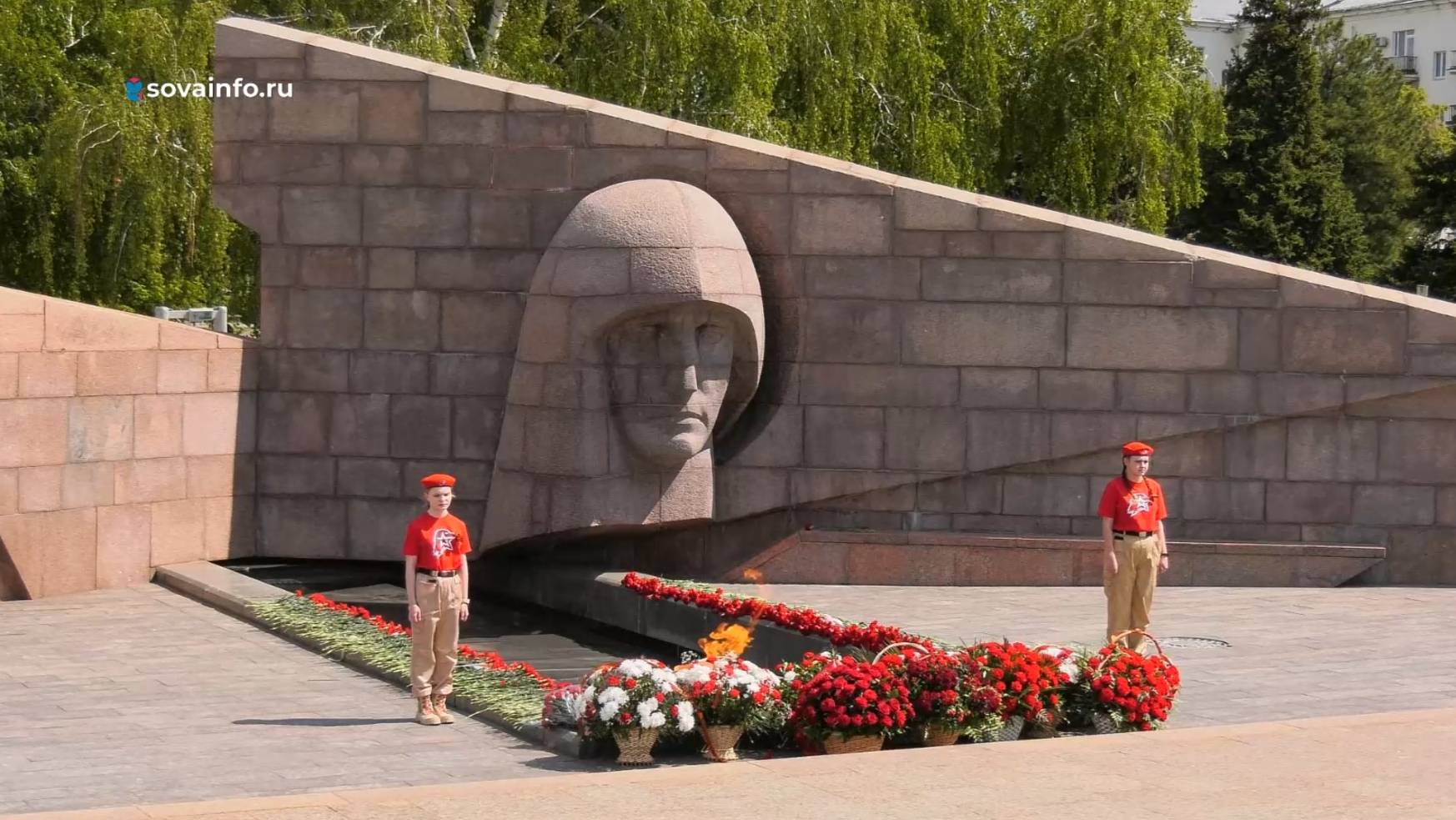 80-летие Великой Победы. Возложение цветов к Вечному огню в Самаре