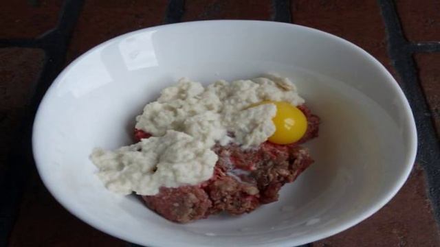Паровые говяжьи котлеты для ребенка
