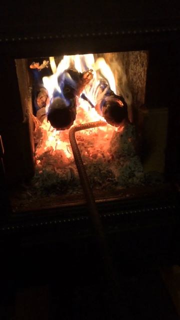 Как согнуть арматуру / Как сделать кочергу для печи смотреть онлайн