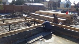 Делаем первый венец брусового дома: обвязка