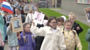 Нижегородские школы присоединились к Всероссийской акции «Бессмертный полк» 6+