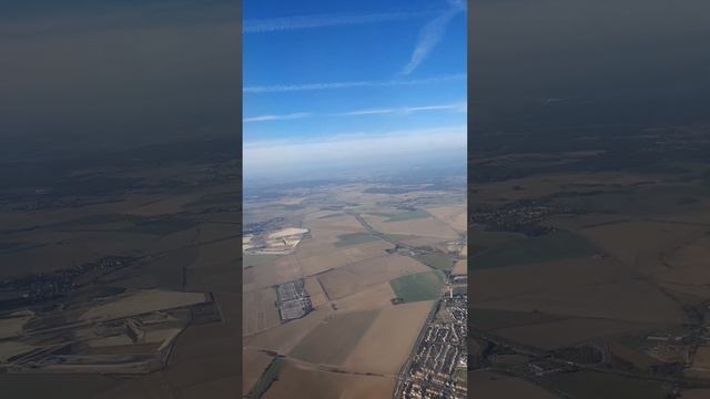 Вылет самолета из Парижа в Кишинев.