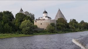 Поход На Катере из СПб в Новгород 400 км. Места для Ночёв