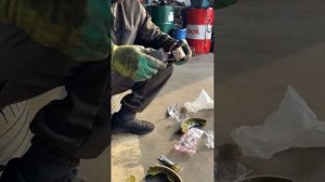 Замена задних колодок в Лада Ларгус
