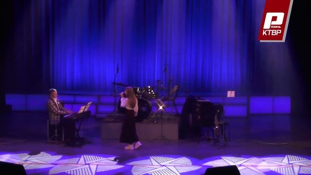 Ангелина Галецкая - Over the ranbow (live) смотреть онлайн