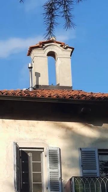 Растущая Арка на Доме 1819г. Иврея.Пьемонте. смотреть онлайн