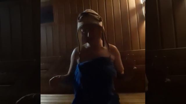 ПАРИТЬСЯ СТОИТ ТОЛЬКО В БАНЕ! DON'T WARRY, BE HAPPY! смотреть онлайн