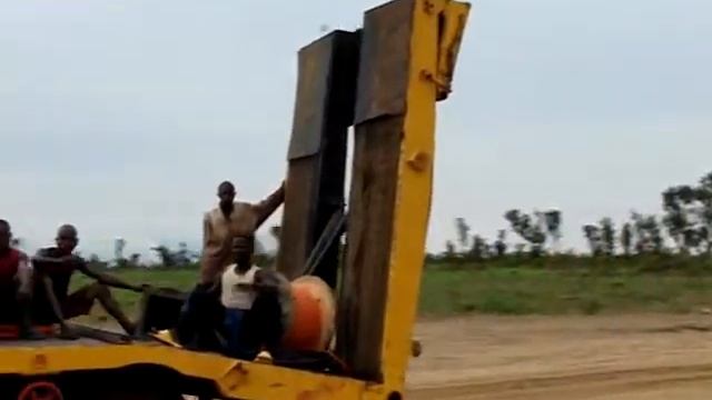 5 Разгрузили самолет и домой. Конго 2006. Чикапа. Алмазная шахта AMB Mining.