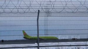 Споттинг в аэропорту Уфа, красивые посадки, полностью