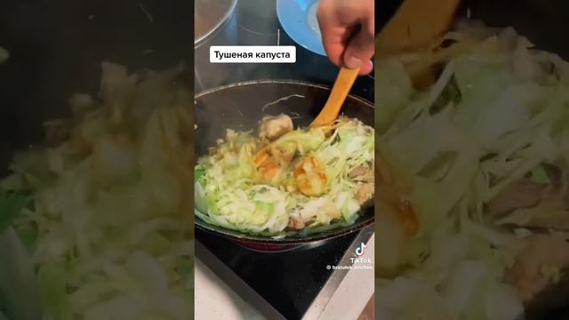 Тушёная капуста с мясом 🔥