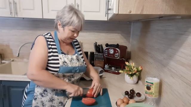 ГОТОВЛЮ МАМИН ОГОРОД. ЛЁШИК ТОЖЕ НЕ СИДИТ БЕЗ ДЕЛА.