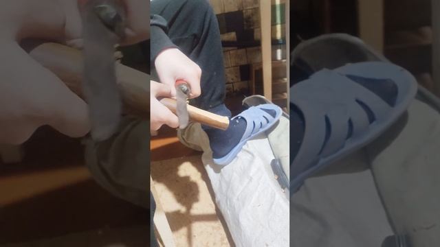 сделал собственный топор 😀 смотреть онлайн