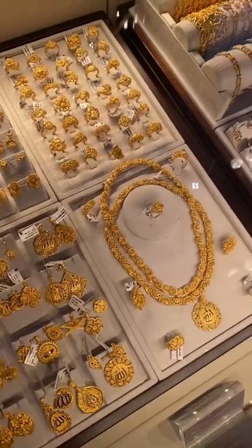 3,5 часа пересадка в аэропорту Дубая и посадка на самол?