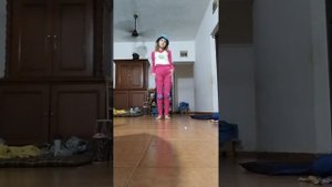 Танцуем под песенку ветряные мельницы!