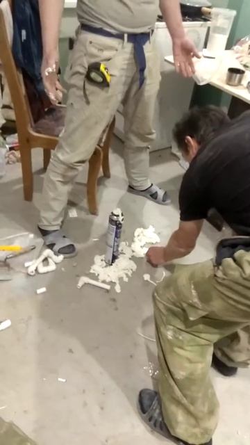 Чудо монтаж баллона пены на пистолет смотреть онлайн