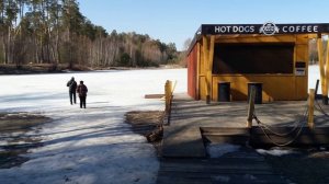 Лебединое озеро по весне