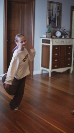 Мои новые стильные обновки! Zara и другие бренды,которые мы помним! #детям #видеодлядетей #хомачудо