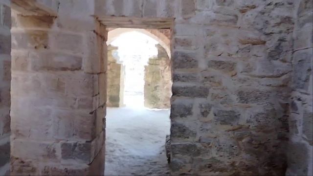 Дербент. Крепость. Баня Ханская смотреть онлайн