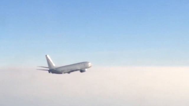 Перехват самолета-разведчика P-8A Poseidon ВВС США российским Су-27
