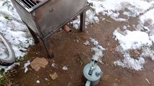 Коптильня с паяльной лампой.