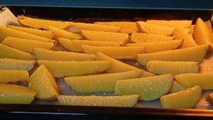 Запечённый картофель в духовке!