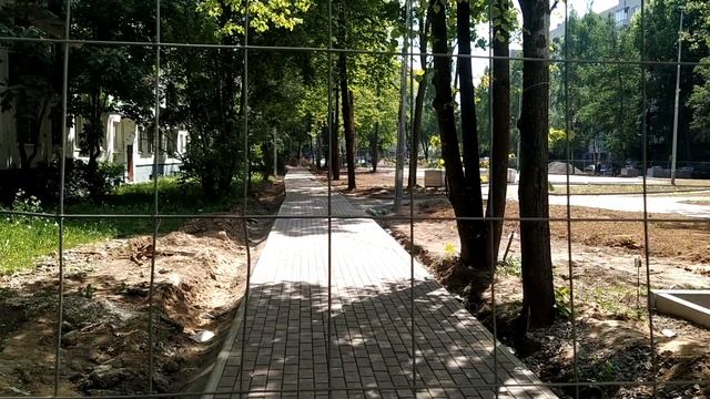 Строительство детской площадки во дворе дома 6 по ул П? смотреть онлайн