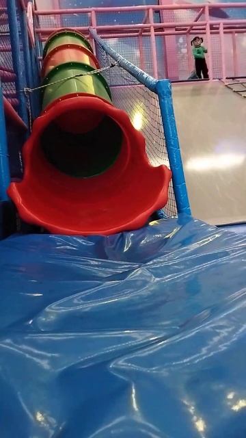 Рома в детском городке Аватар. #Аватар, # детский город? смотреть онлайн