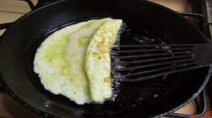 Рулет из кабачка с яйцом