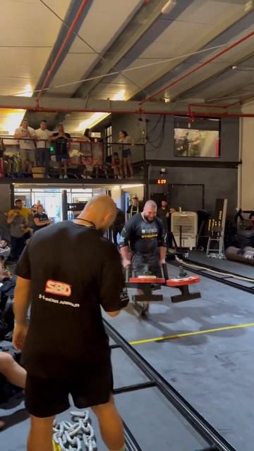 Прошлогодняя поездка в Дубай на Middle East strongest man. Фермер? смотреть онлайн