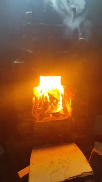 Бомжатская хатына! #хата #дом #бомж #печь #камин #мороз #? смотреть онлайн