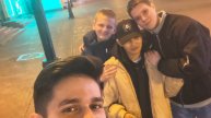 ДЕВУШКА С СЮРПРИЗОМ В ЦЕНТРЕ МОСКВЫ 😳😱😬